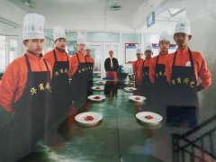 郫县初中男生学中西餐制作就业有保障