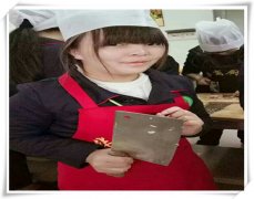 厨艺我们成都厨师职业学校学子的必修课