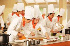 学厨师的优势表现在哪些方面？